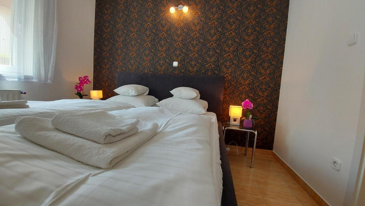 Amulett Suite Apartment Hajdúszoboszló Eksteriør bilde