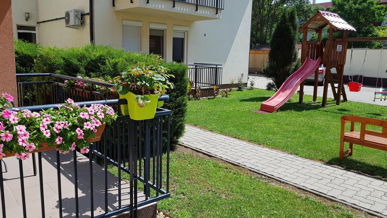 Amulett Suite Apartment Hajdúszoboszló Eksteriør bilde